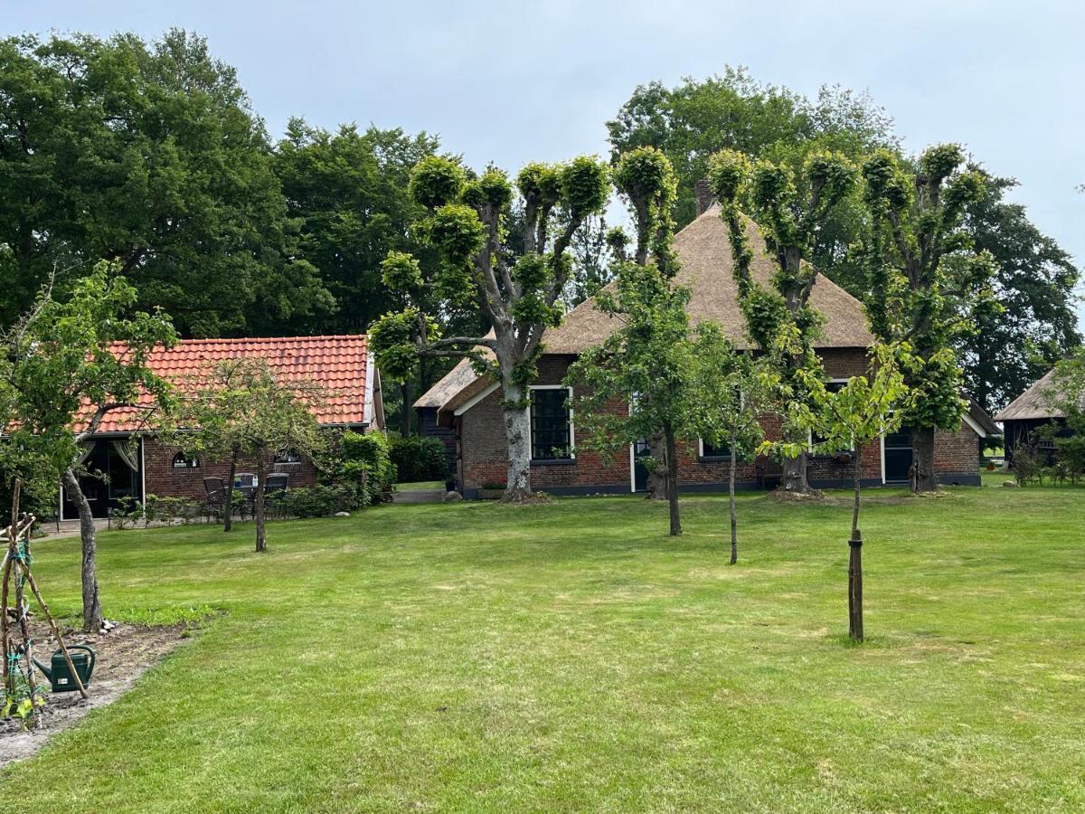 Landelijk Gelegen Huisje Op Erf Veeningen 外观 照片